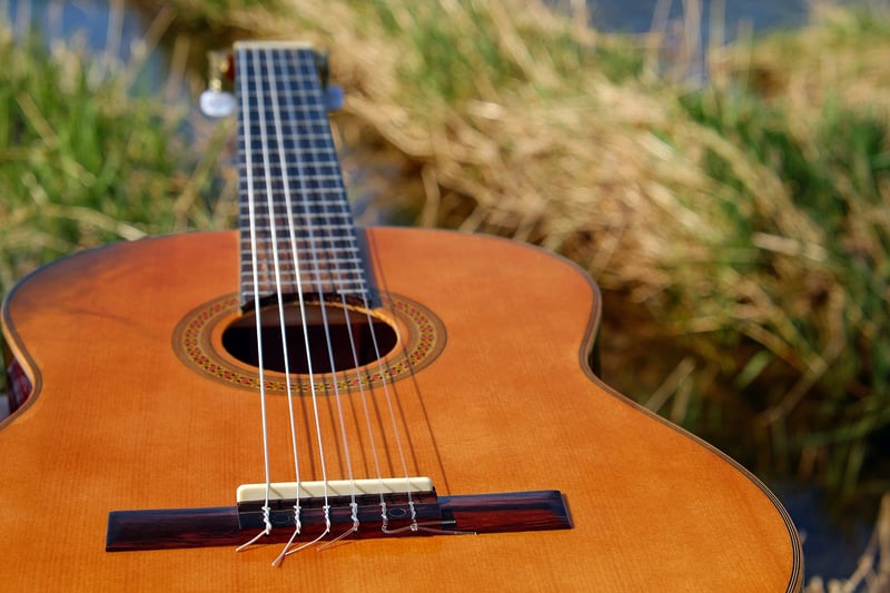 Live Acoustic Music